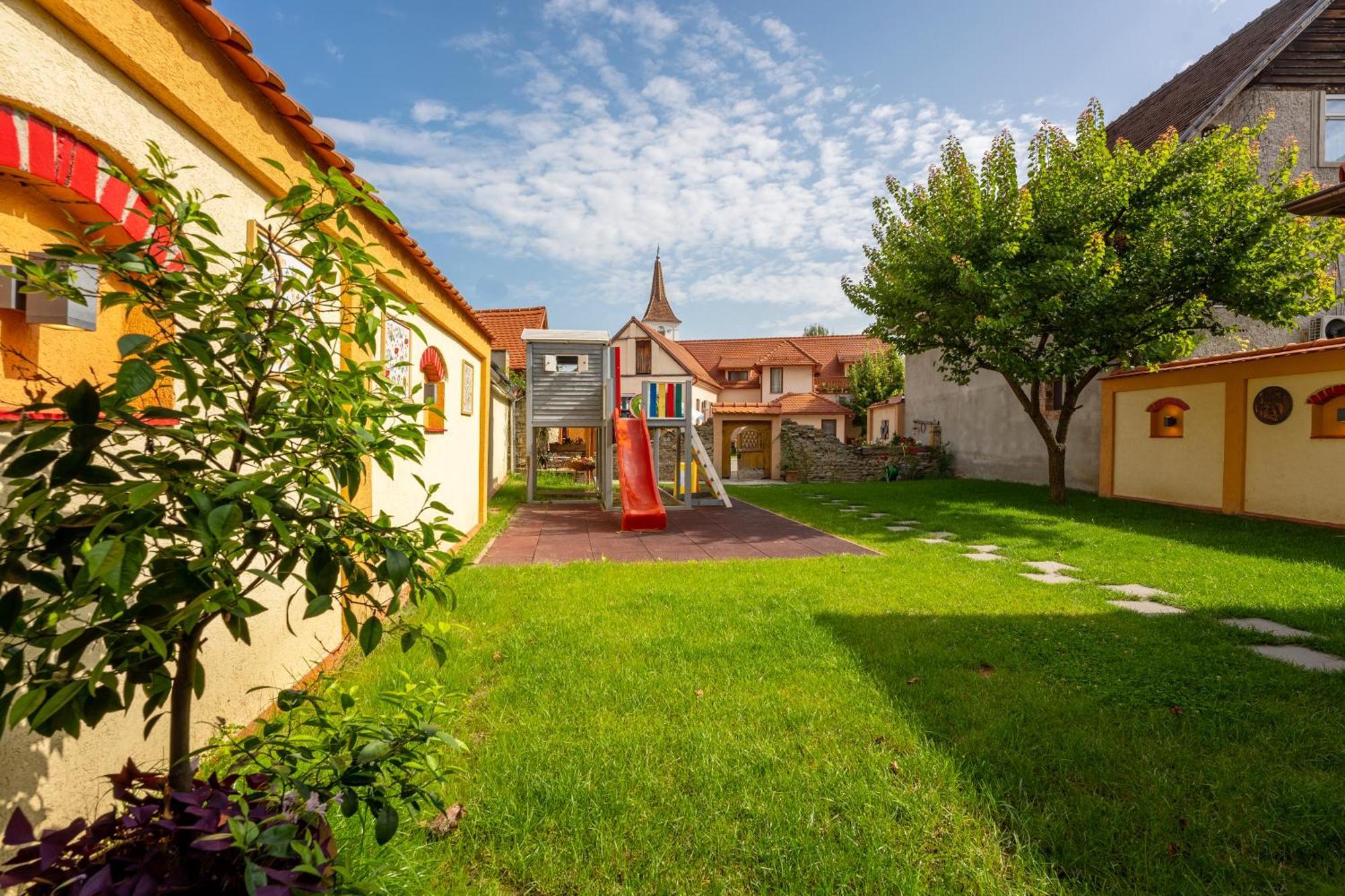 Carolina House Hotel Sighisoara Exterior photo